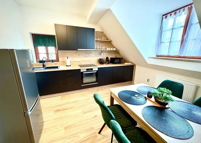 Apartmany Top - Parkovani A Nabidka Snidane - Pohodli V Centru * Česká Lípa