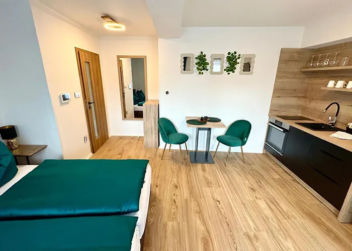 Apartmany Top - Parkovani A Nabidka Snidane - Pohodli V Centru * Česká Lípa