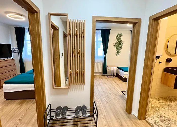 Appartement Apartmany Top - Parkovani A Nabidka Snidane - Pohodli V Centru *