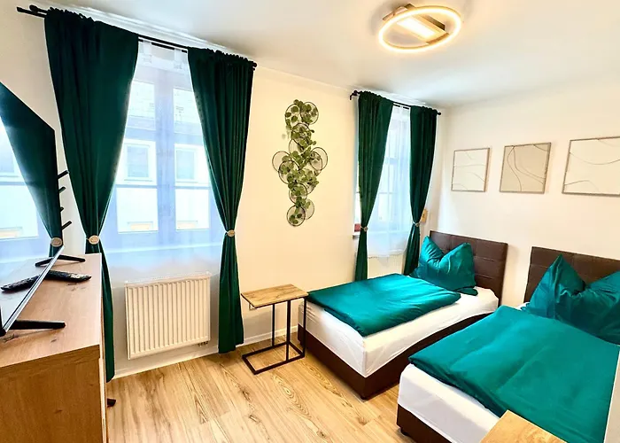 Apartmany Top - Parkovani A Nabidka Snidane - Pohodli V Centru